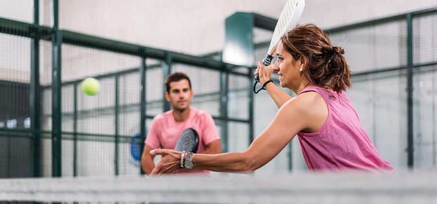 Overzicht van alle padelslagen op een padelbaan